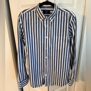 1901 Men's Navy and White Striped Button Down Shirt
